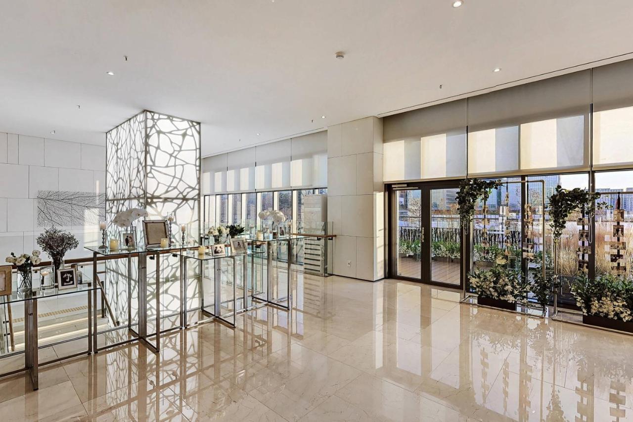 คอร์ตยาร์ด โซล โบตานิกพาร์ค Hotel ภายนอก รูปภาพ