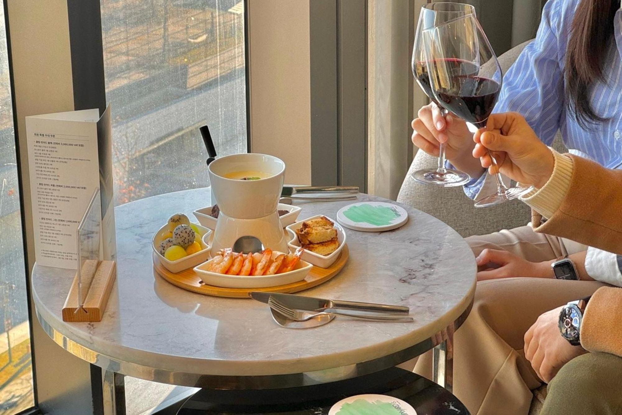 คอร์ตยาร์ด โซล โบตานิกพาร์ค Hotel ภายนอก รูปภาพ